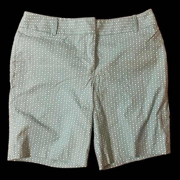 LOFT Turquoise Aqua Diamond Print Bermuda Shorts - Picture 1 of 4